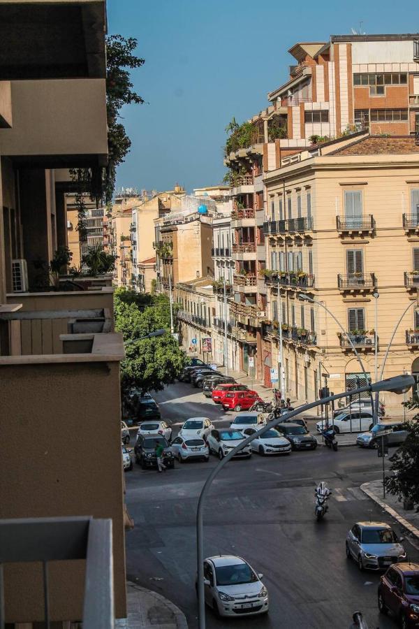 Hotel Alexander House Palermo Esterno foto