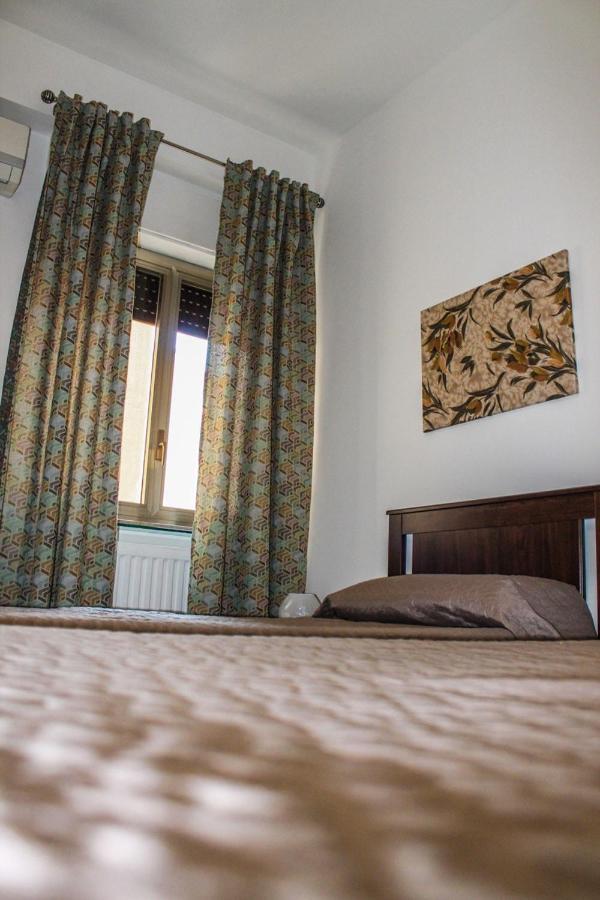 Hotel Alexander House Palermo Esterno foto