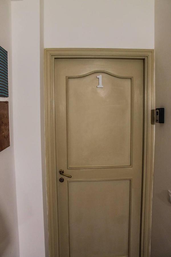 Hotel Alexander House Palermo Esterno foto